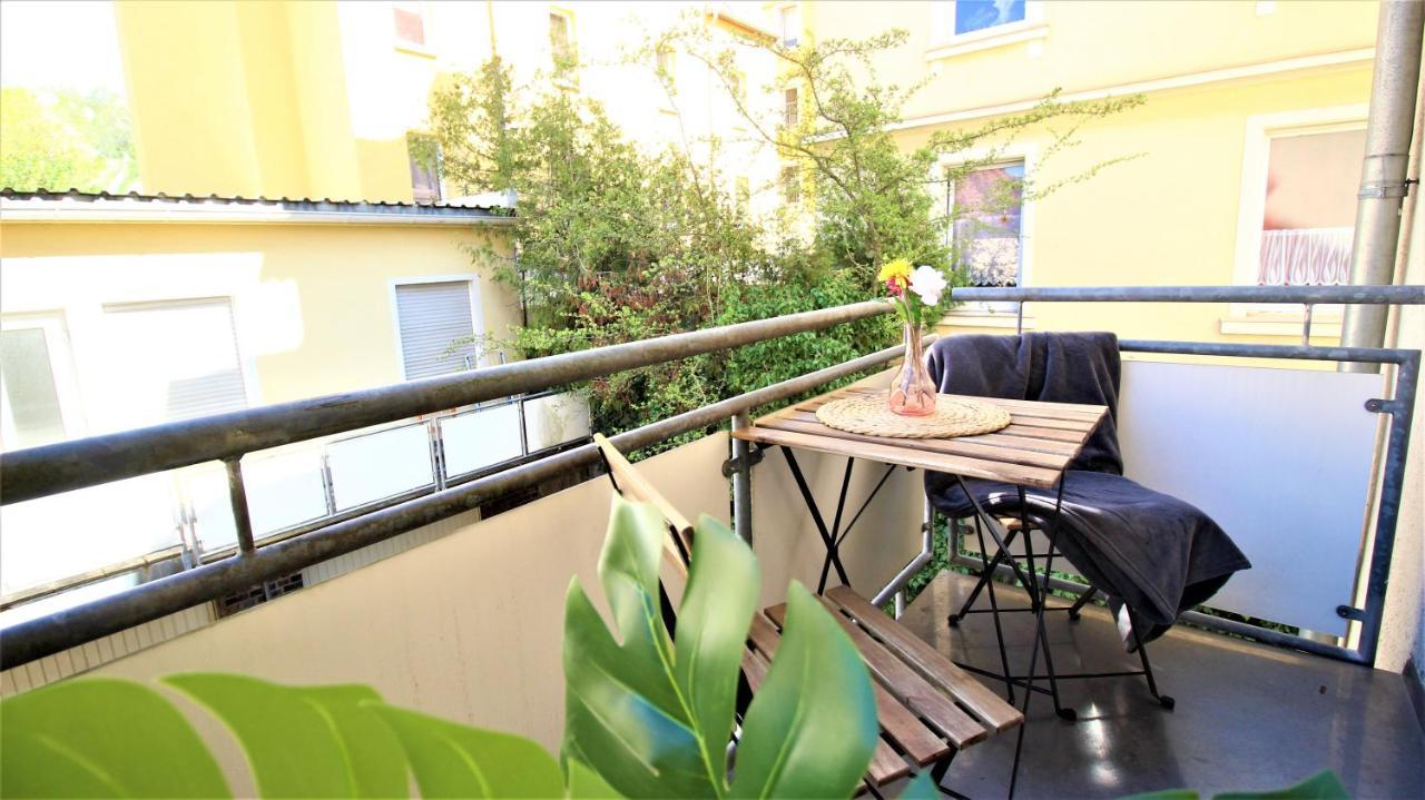 Homie Stay Schiestlstrasse - Moderne Altbauapartments, Nahe Stadtzentrum & Weinberge Wurzburg Ngoại thất bức ảnh